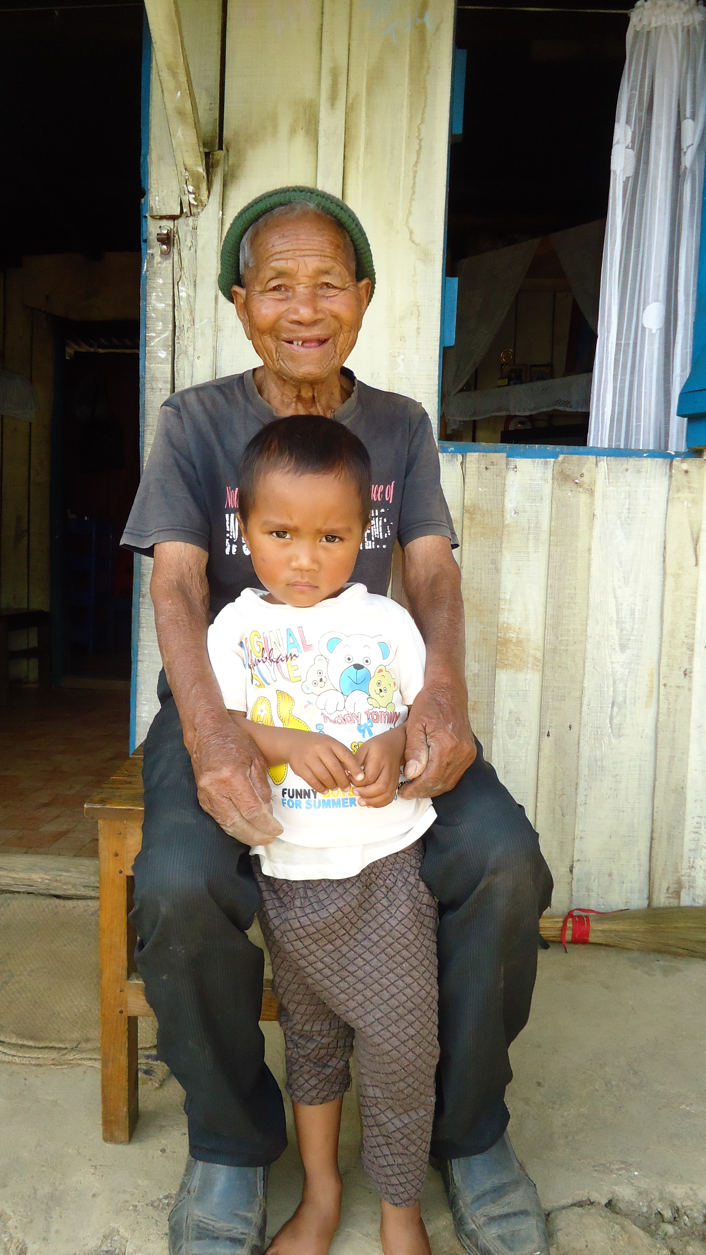 Indian grandfather receives sight-restoring surgery through Operation Eyesight community outreach program and hospital partnership