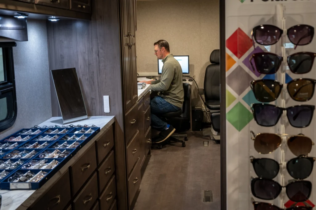 Canada Evolution eyes